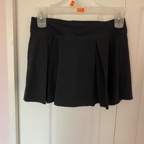 Black Nike Dri-Fit Tennis Skirt - Picture 1 of 5